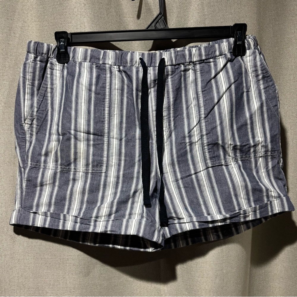G.H. Bass & Co. Women's Blue and White Striped Shorts